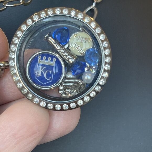 Large Silver Tone Hinged Living Locket Style KC Royals Baseball Theme Charms - Picture 2 of 4